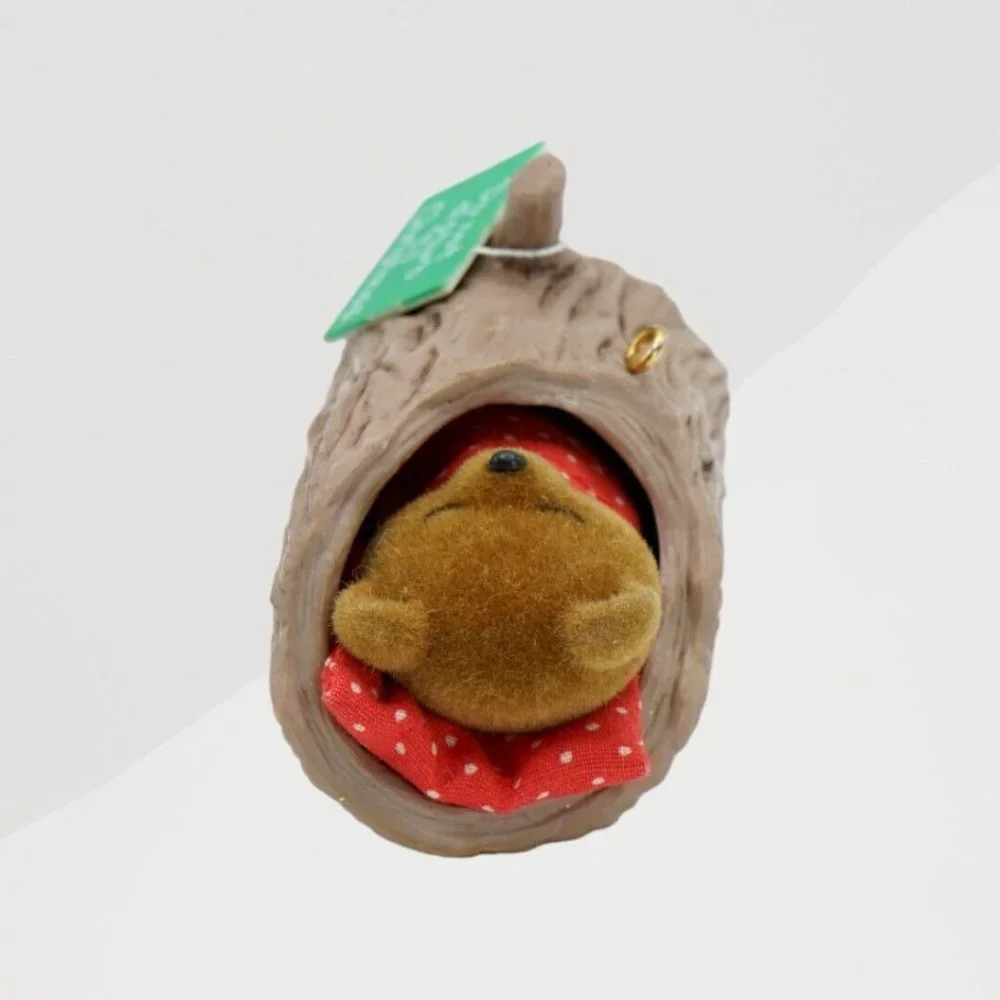 Vintage Hallmark Keepsake Do Not Disturb Sleeping Bear Cub‎ Christmas Ornament